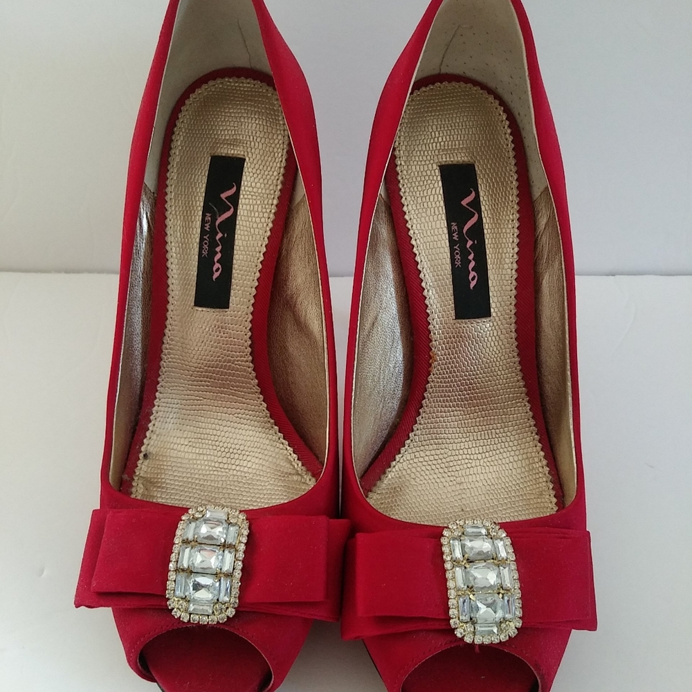Nina NY Red satin Rhinestone  heals, fit like a 7
